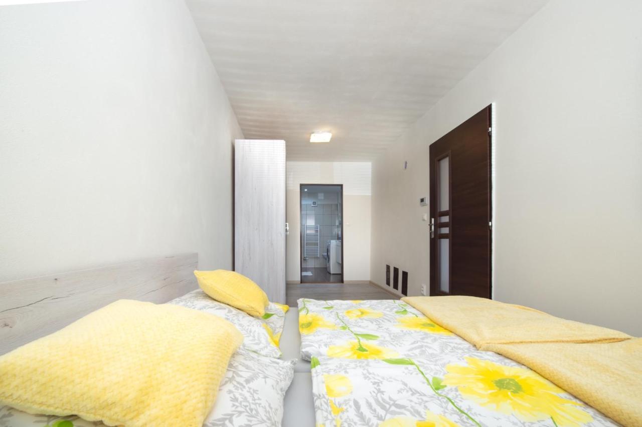 Apartman Mandala Banská Bystrica Esterno foto