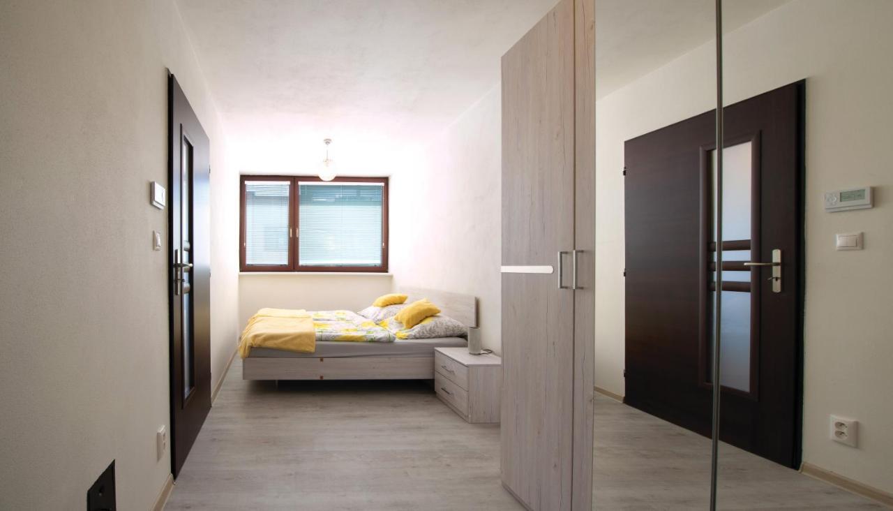 Apartman Mandala Banská Bystrica Esterno foto